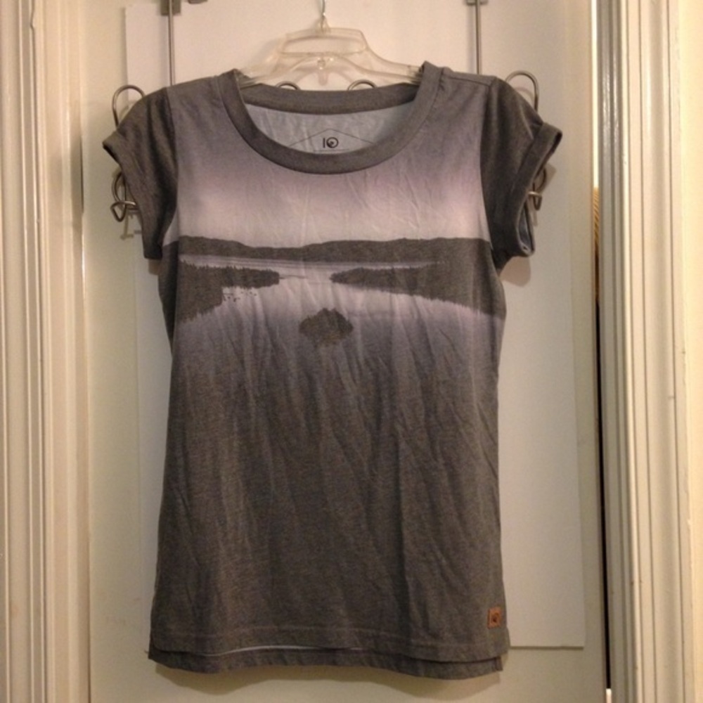 Outbound t shirt